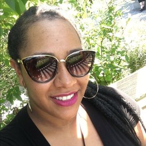 Meet your Posher, Gabrielle